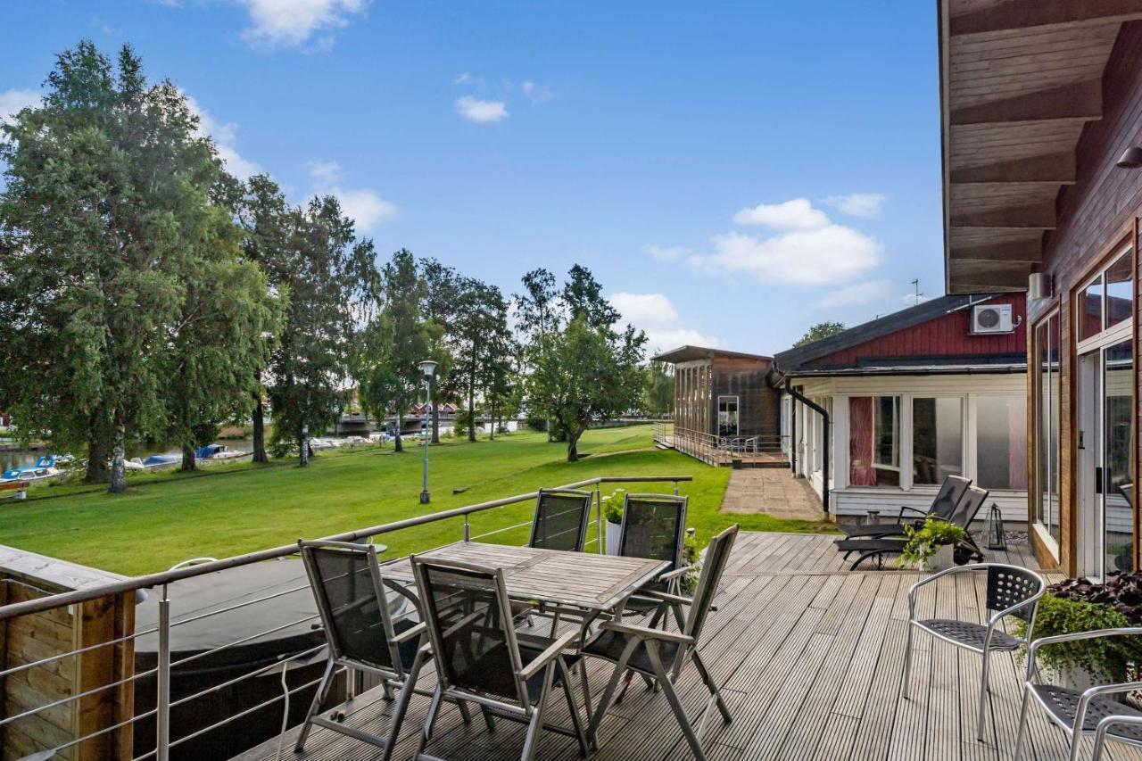 Best Western Hotel Norra Vattern Askersund Exterior photo